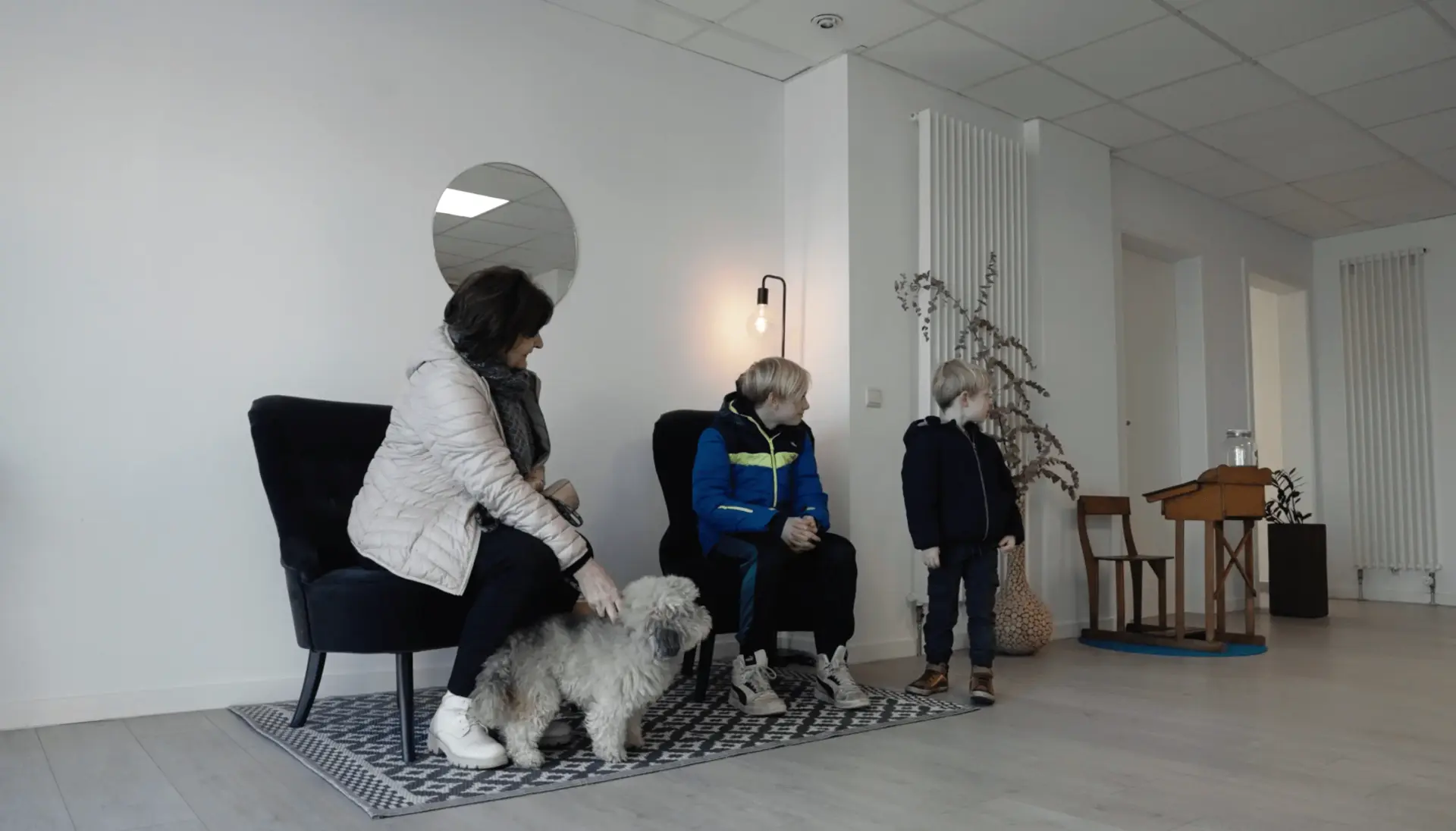 Gezin op kennismaking bij ImmoMaMo